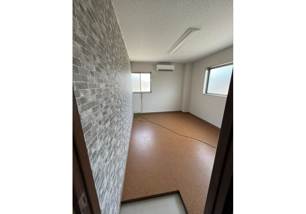 居室右